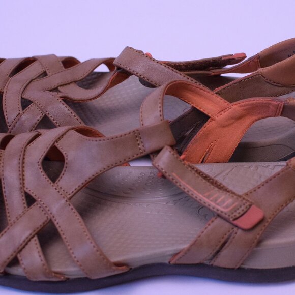 BareTraps Women's Fayda Closed Toe Walking Slingback Sandals Outdoor Camping 10M - Picture 6 of 7